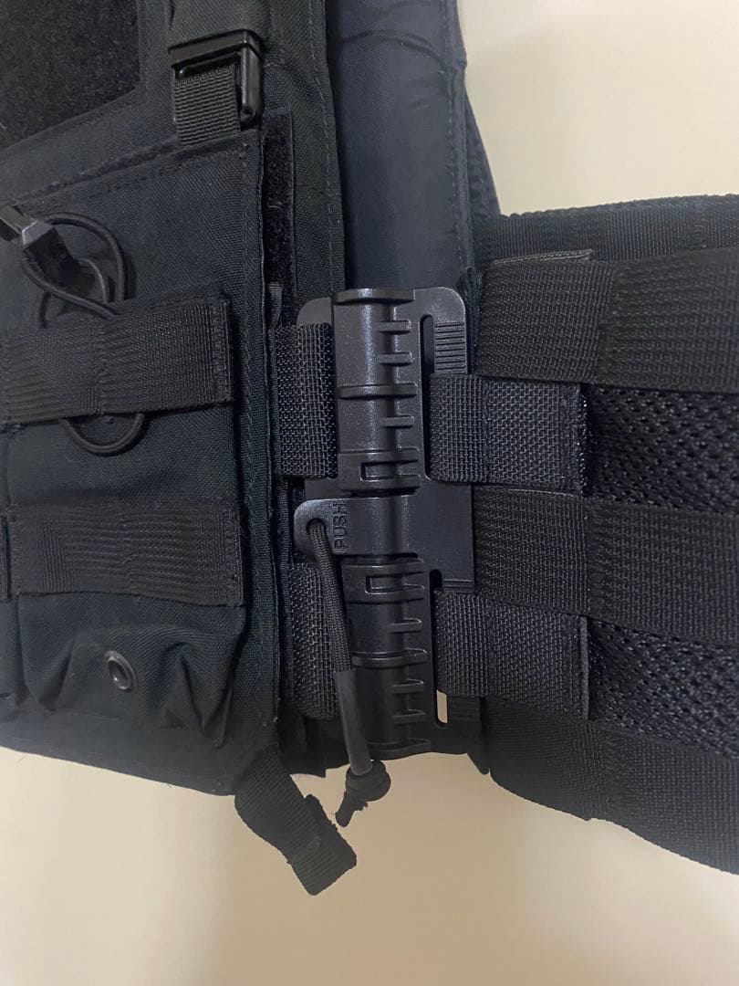 【実物】LBX 4020 Armatus ll プレートキャリア　BK