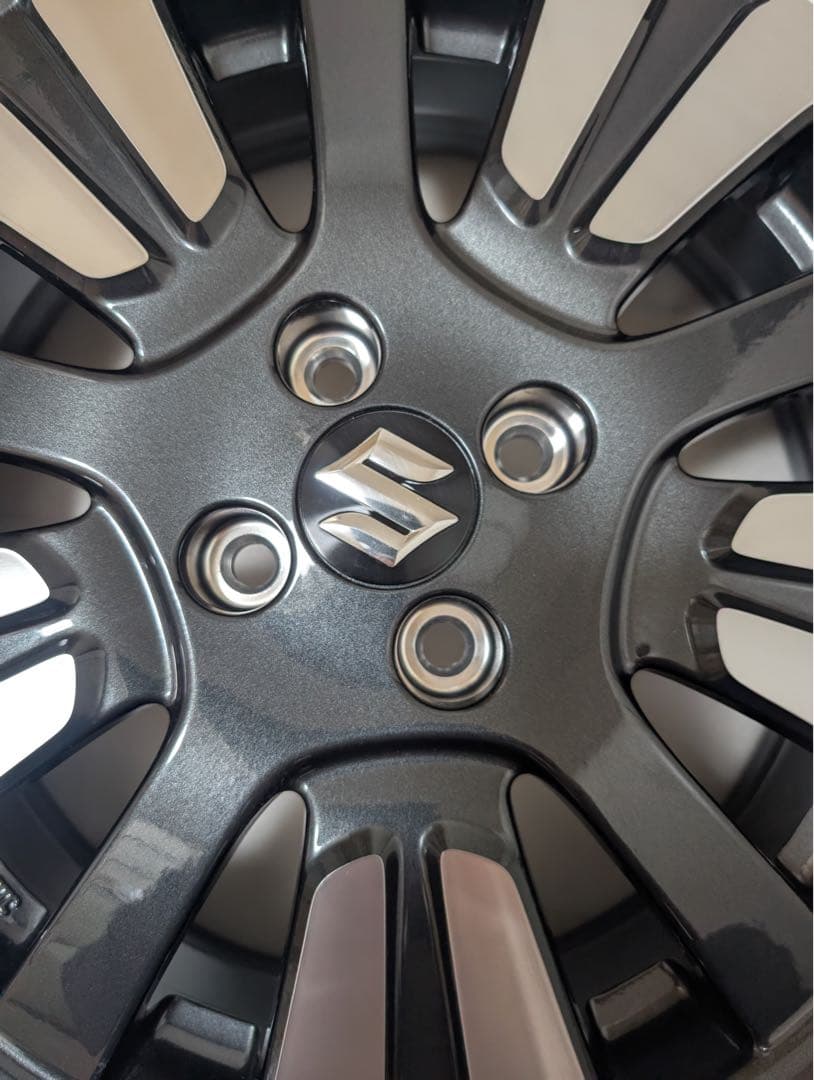 クロスビー 純正ホイール 新車外し(1本)美品