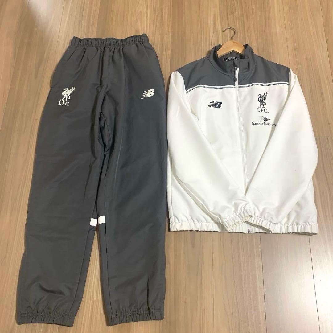 リヴァプール　ニューバランス　プレゼンテーションスーツ　上下セット　ジャケット