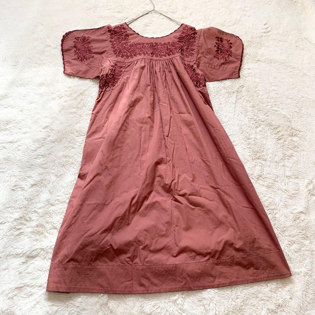 状態良し＊ ハグオーワー　刺繍　エンジ色　ロングワンピース フリーサイズ