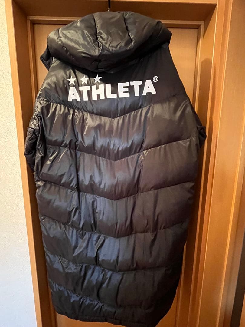 ATHLETA フード付き ブラックベンチコート