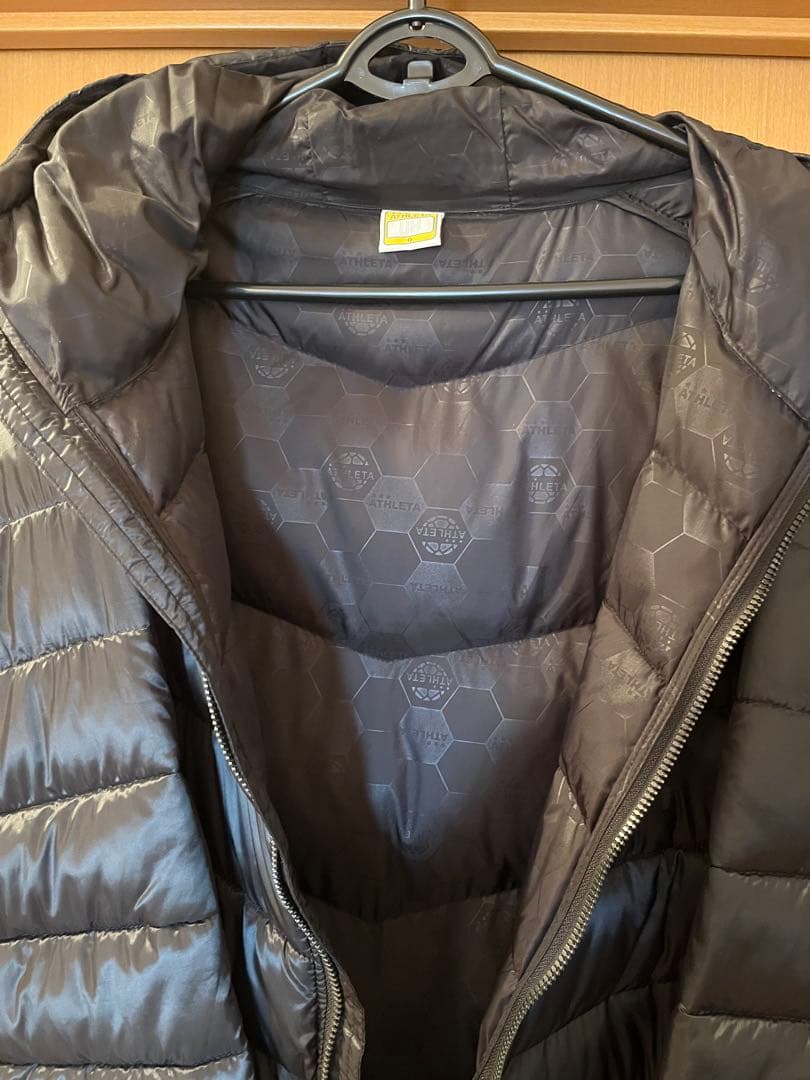 ATHLETA フード付き ブラックベンチコート