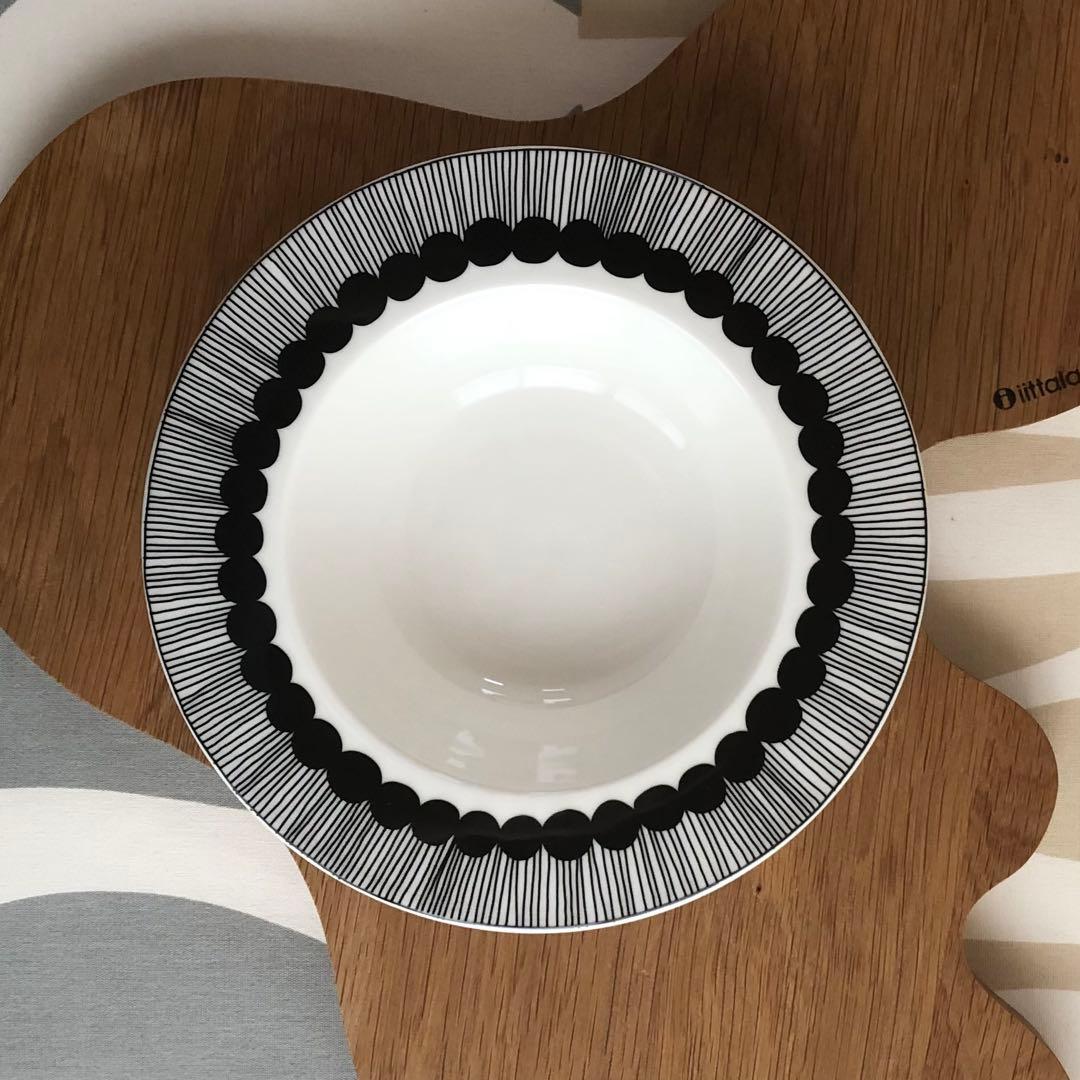 新品 2枚 マリメッコ シイルトラプータルハ ディーププレート 20cm