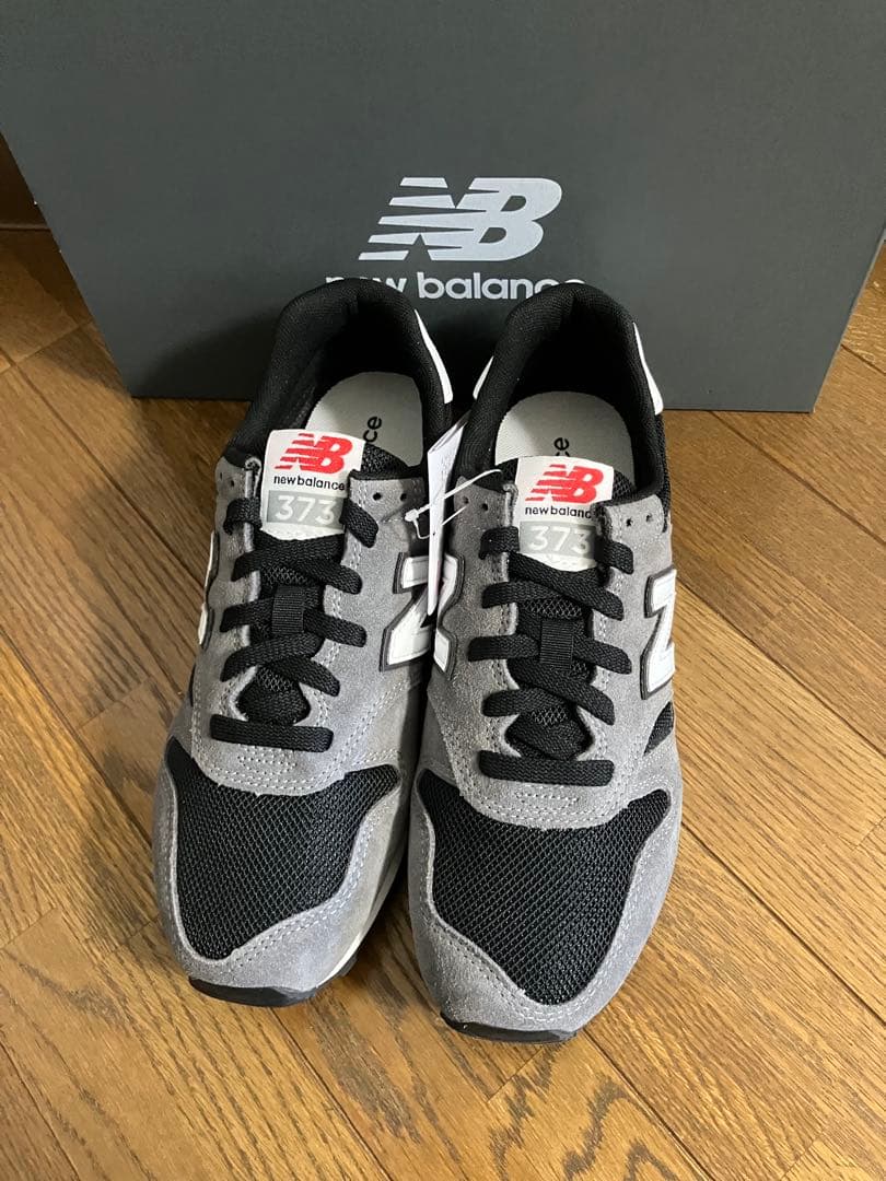 24.0cm ニューバランス ML373グレー&ブラックカラー
