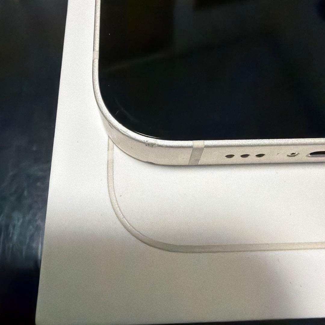 Apple iPhone 13 ホワイト 本体