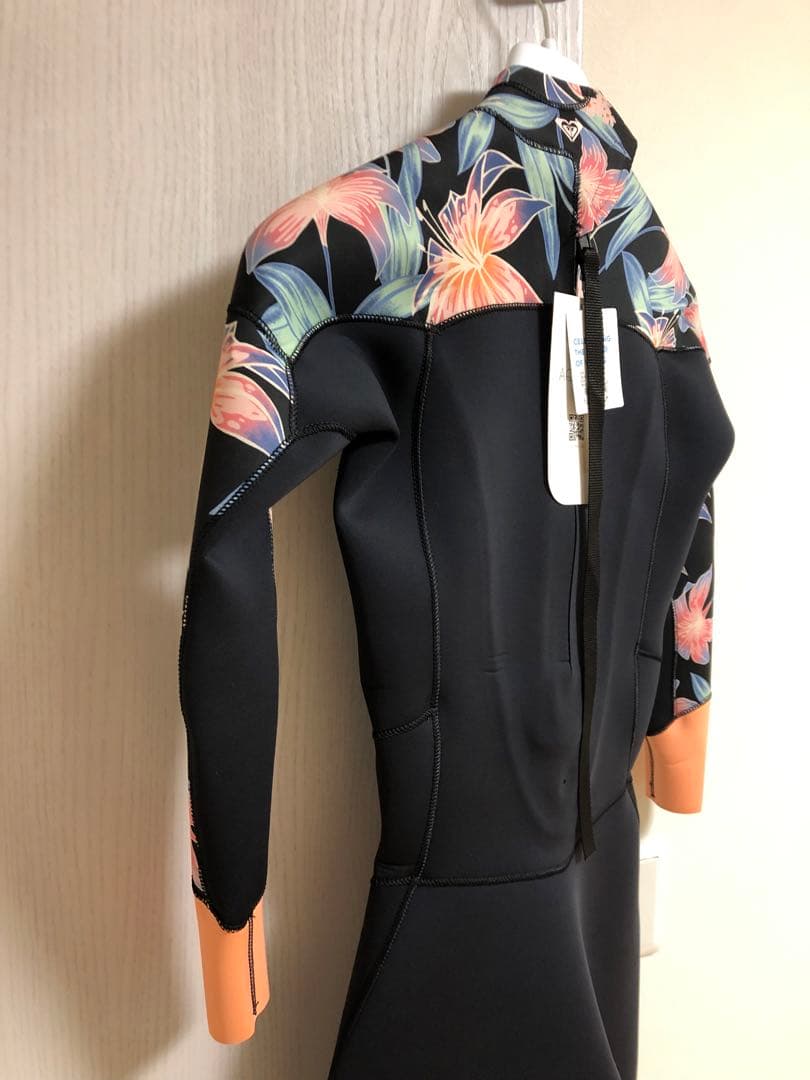 ROXY フラワーパターン ウェットスーツ