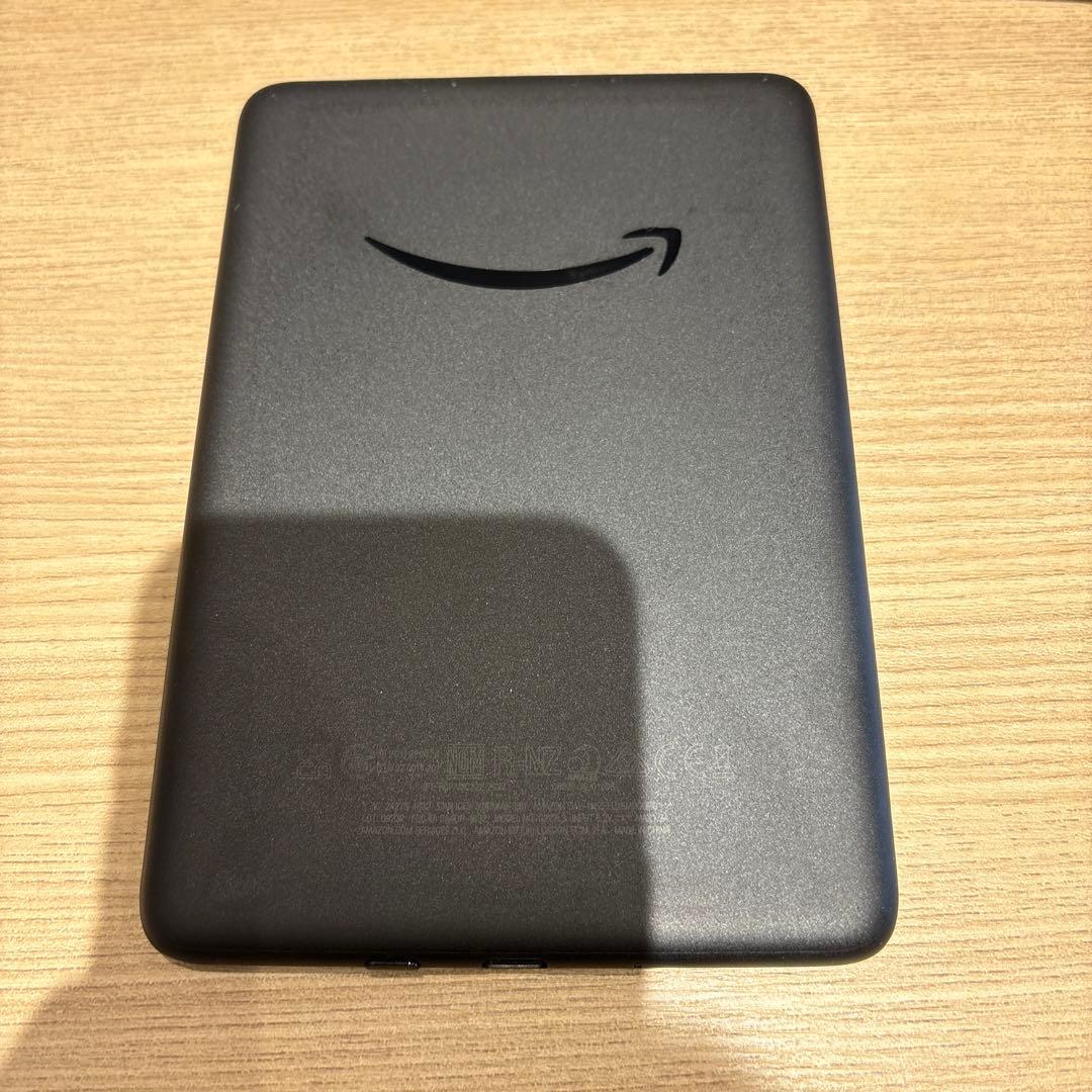 Kindle (第11世代) 本体 + 布製カバー