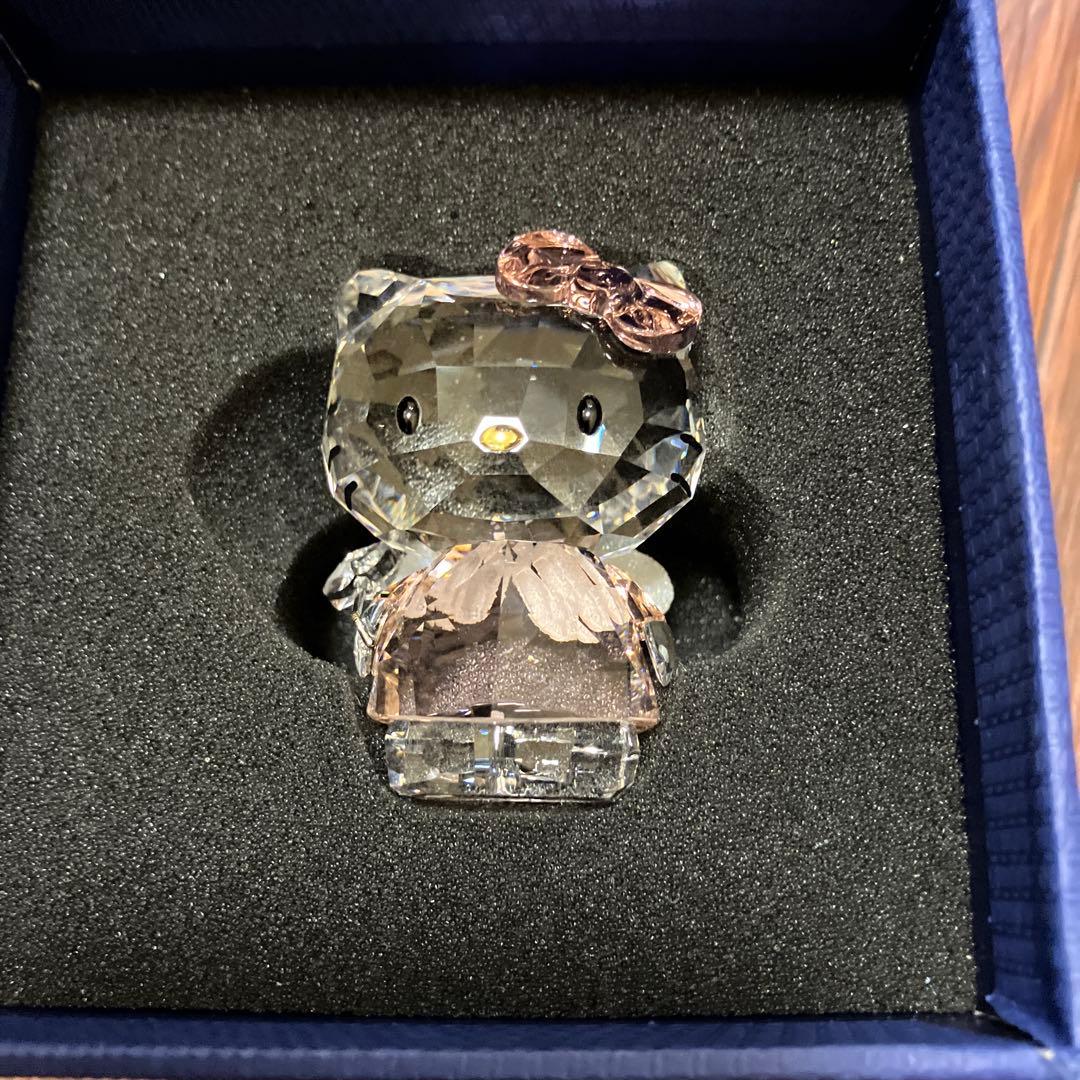 ハローキティ スワロフスキー　エンジェル　置物