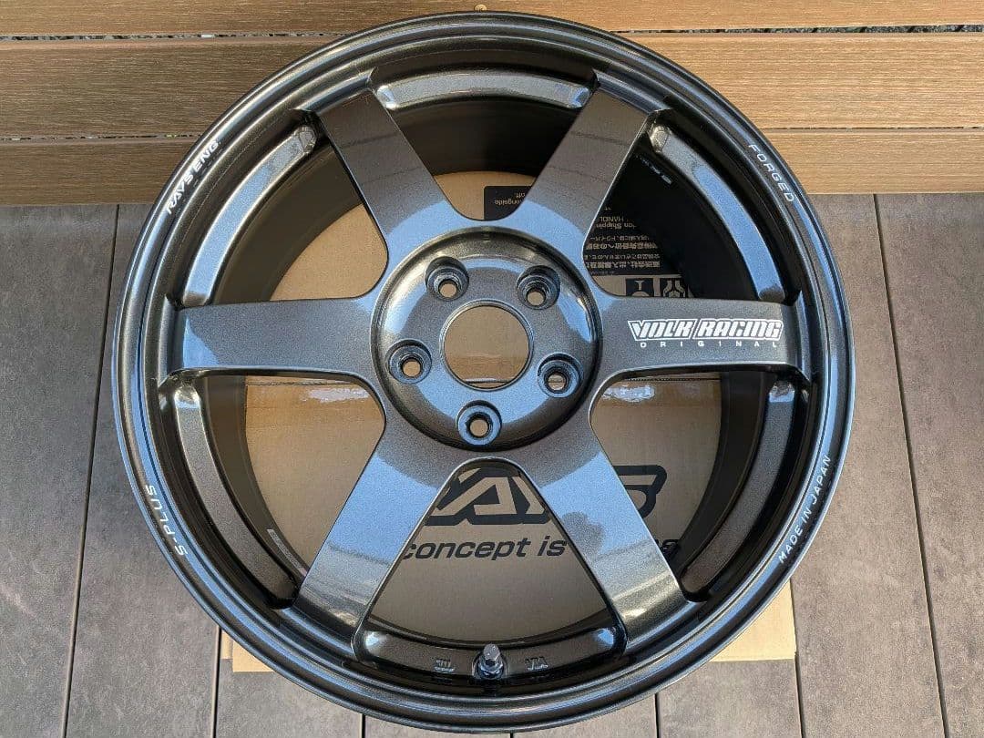 RAYS TE37 SAGA S-plus 18インチ 7.5J＋48 4本