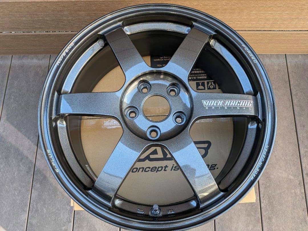 RAYS TE37 SAGA S-plus 18インチ 7.5J＋48 4本