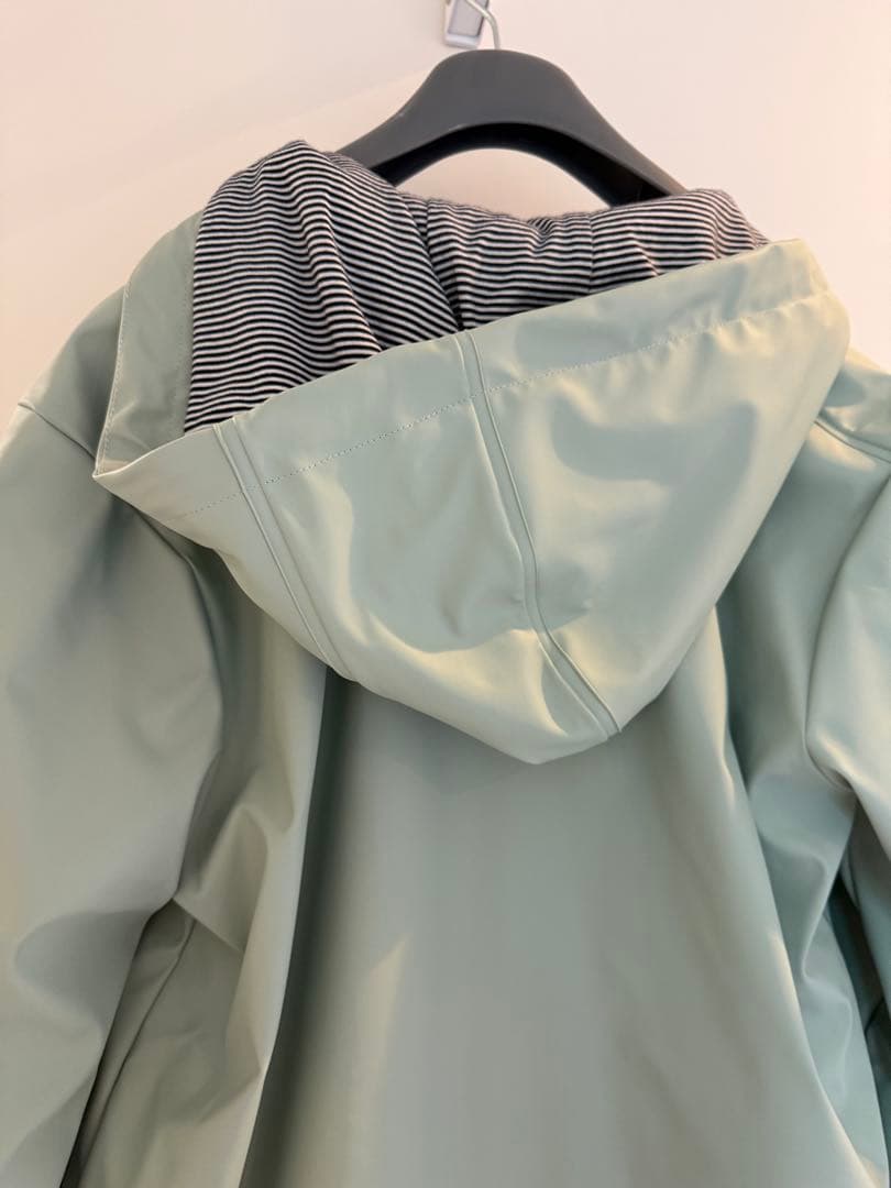 美品　プチバトーヨットパーカーアウタースS　ライトグリーン