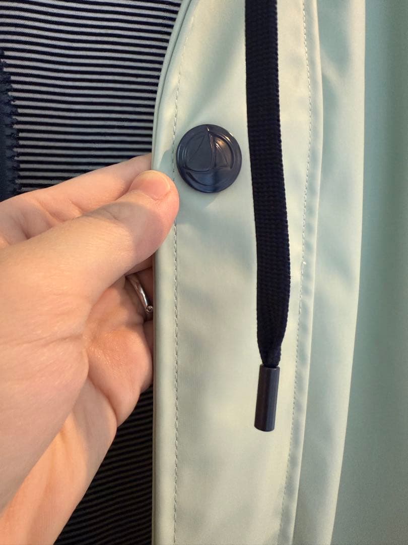 美品　プチバトーヨットパーカーアウタースS　ライトグリーン