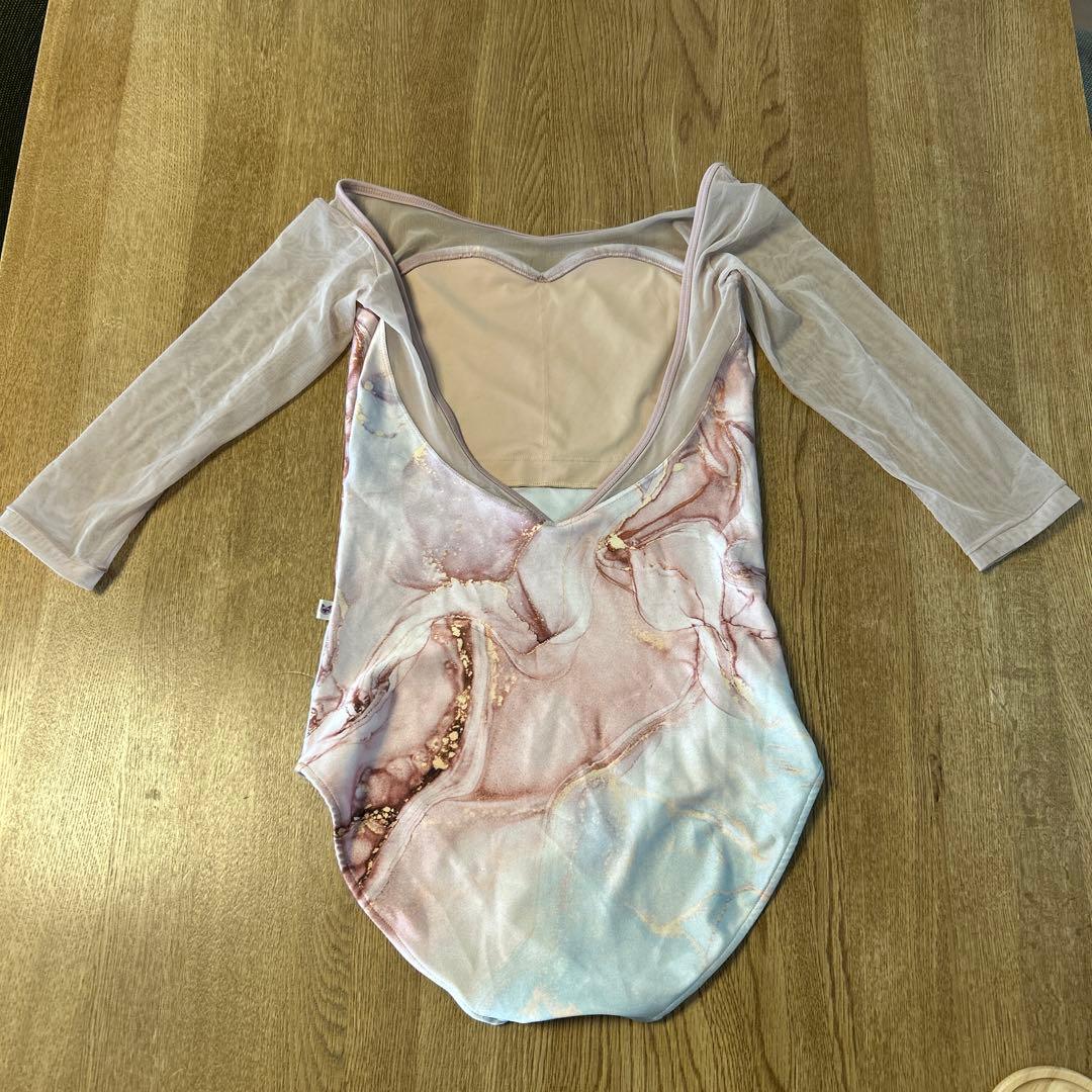 unoa レオタード