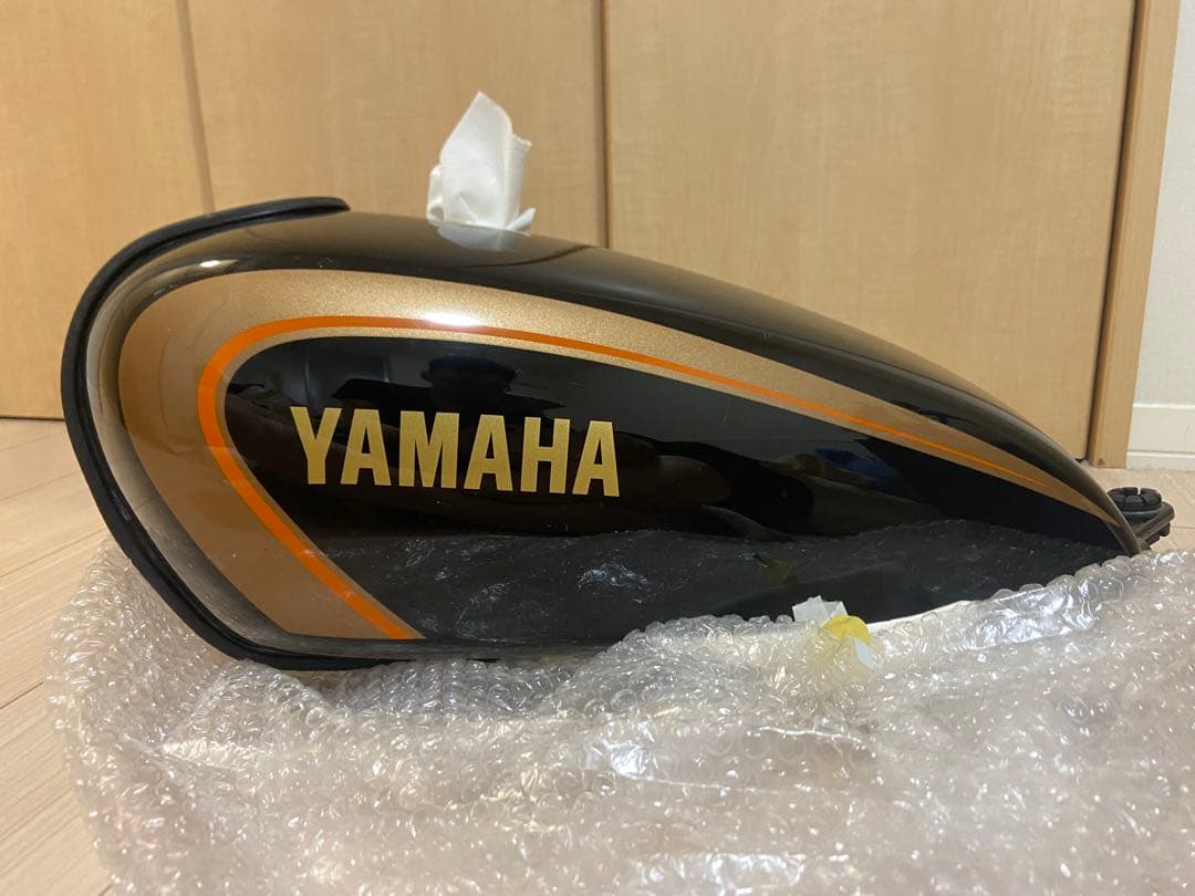 YAMAHA sr400純正タンク