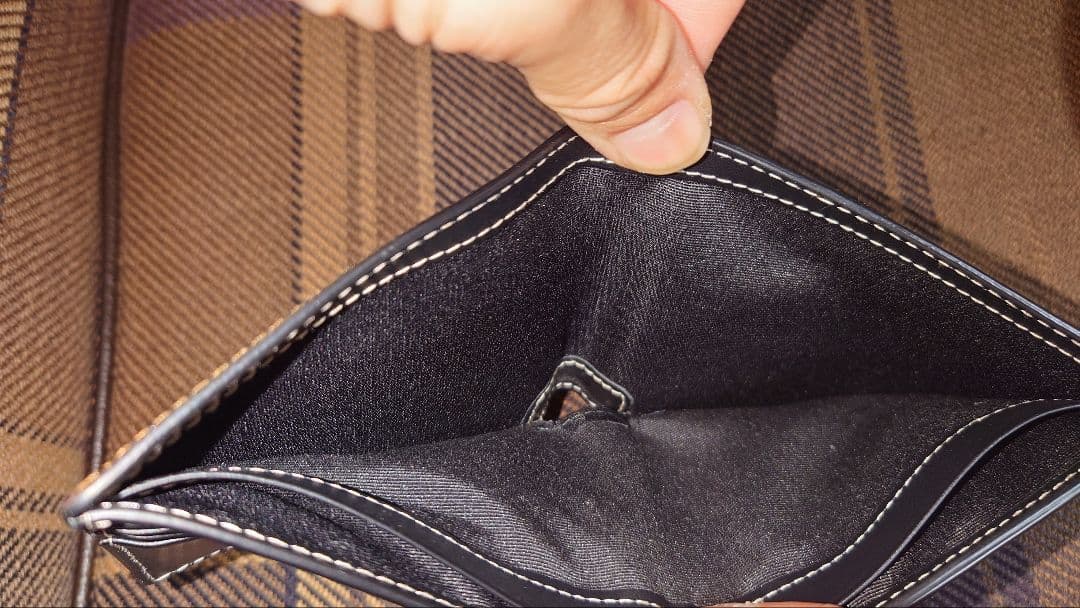 バーバリー　財布　二つ折り　　美品