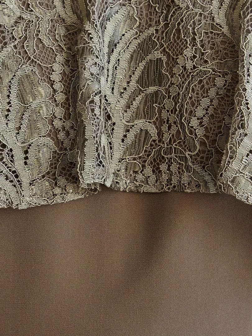 【AIMER】レースケープ風スリーブフィット＆フレアドレス/カーキ/Mサイズ