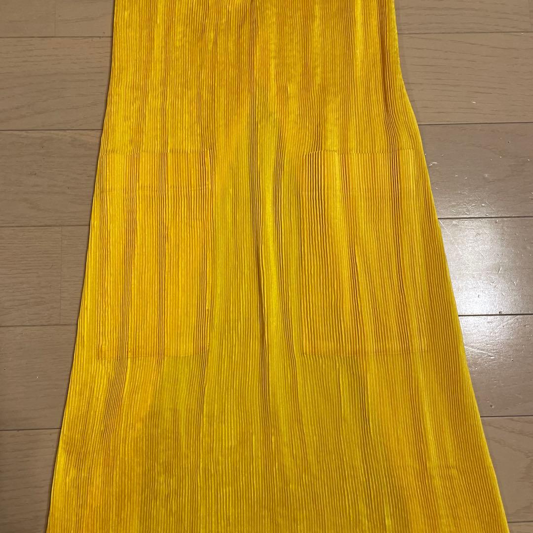 improduct イッセイミヤケ プリーツエプロンドレス パプリカイエロー