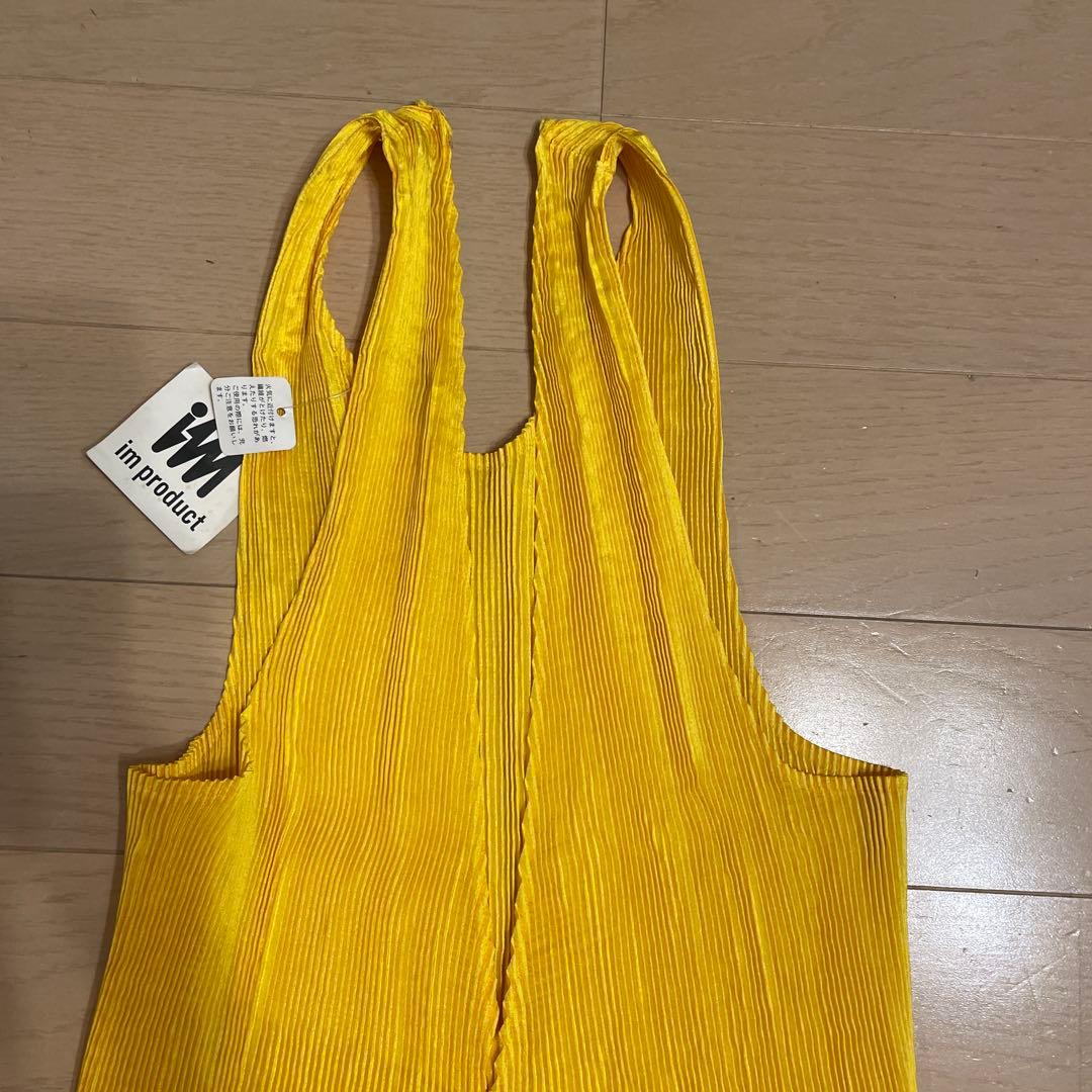 improduct イッセイミヤケ プリーツエプロンドレス パプリカイエロー