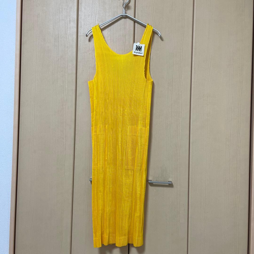 improduct イッセイミヤケ プリーツエプロンドレス パプリカイエロー