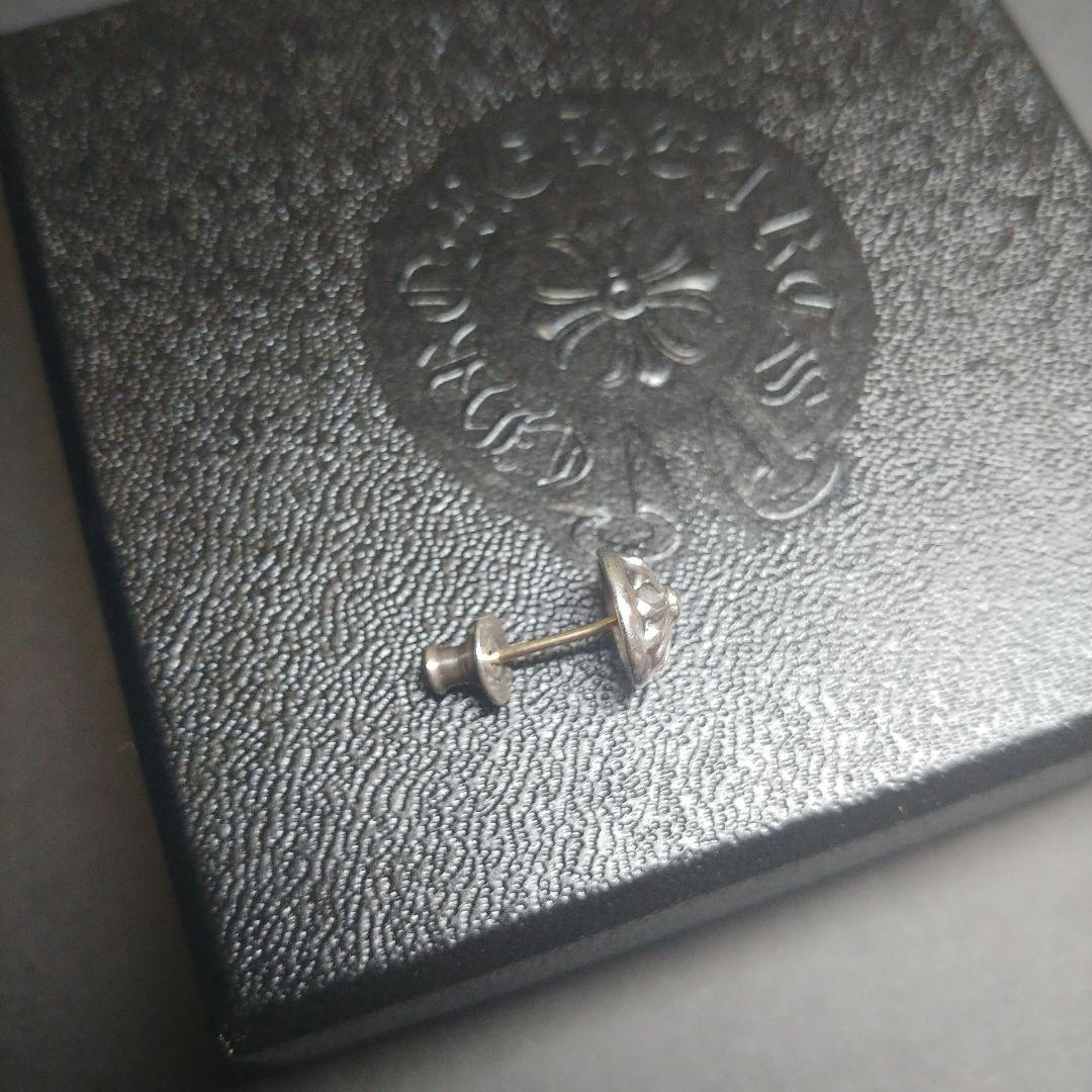 CHROME HEARTS クロスボールスタッドピアス