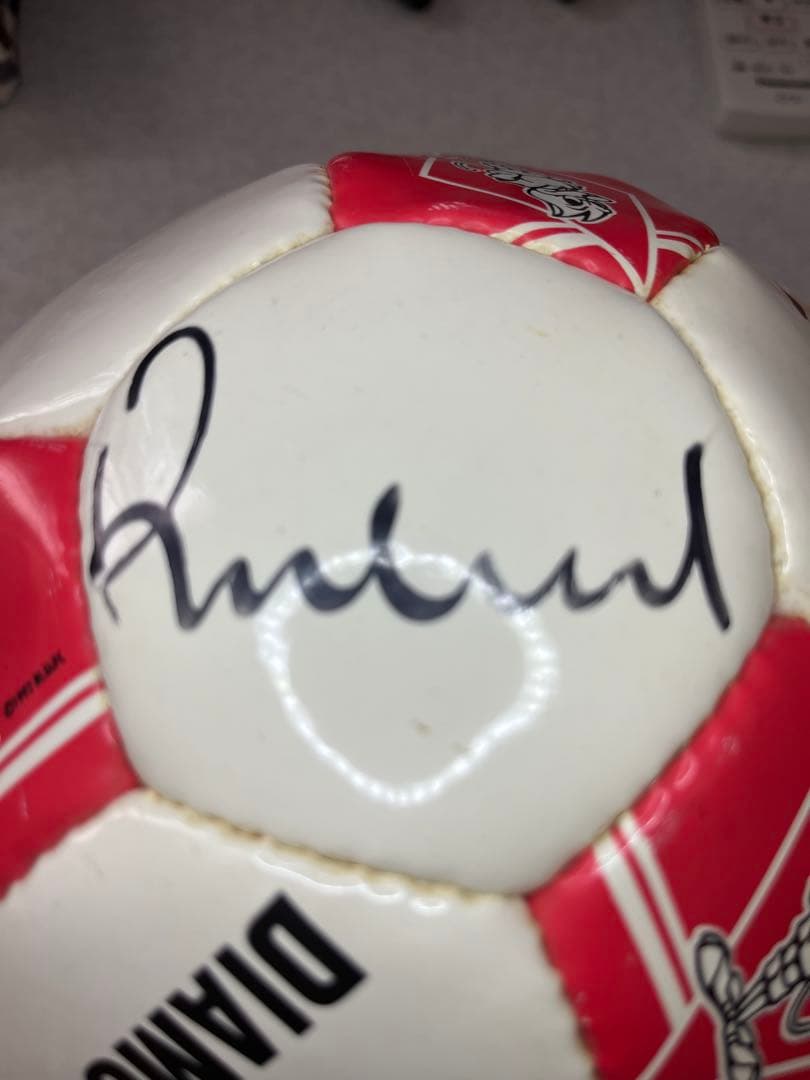 サイン入りボール　浦和レッドダイヤモンズ　1992年