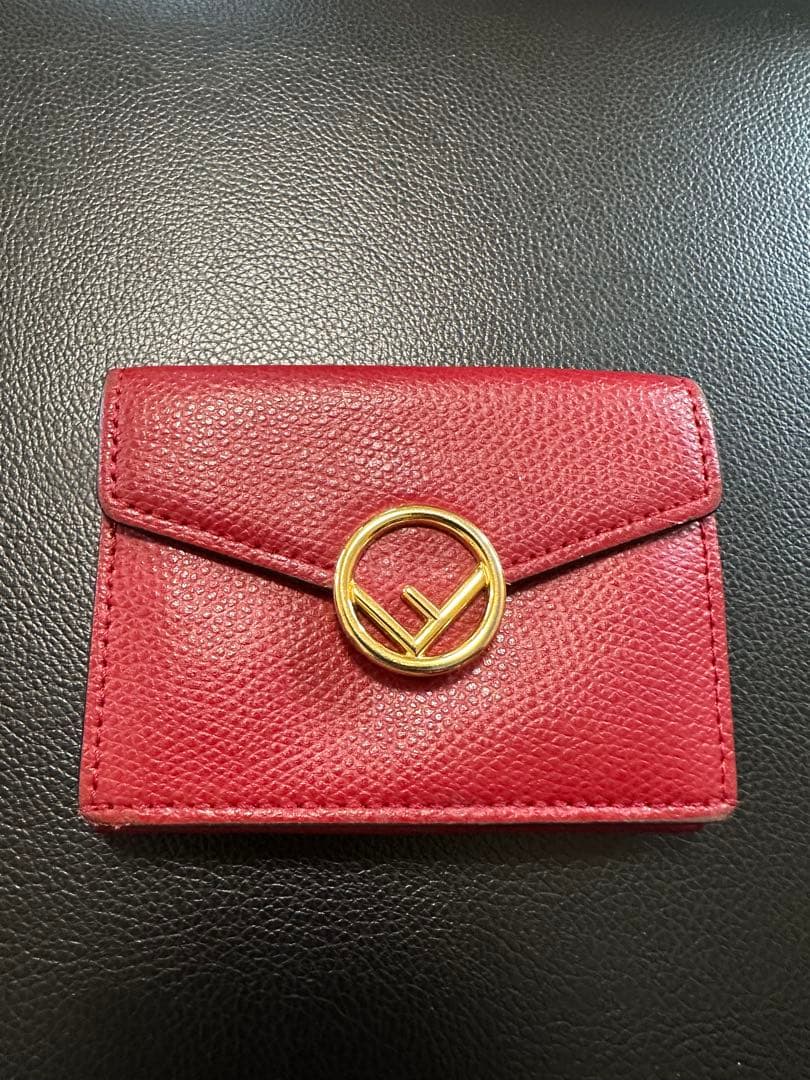 ★FENDI★三つ折り財布