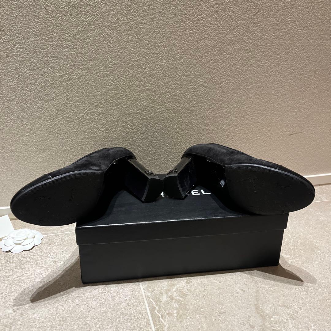 CHANEL ✨スエード　ロゴ　エナメルパンプス　美品！