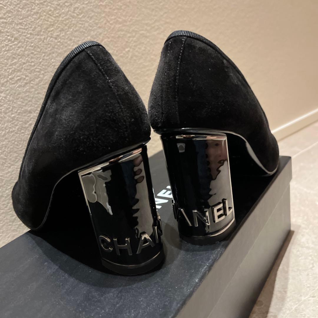 CHANEL ✨スエード　ロゴ　エナメルパンプス　美品！