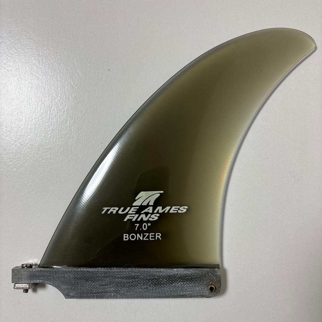 TRUE AMES BONZER 7.0” トゥルーアームズ ボンザーフィン