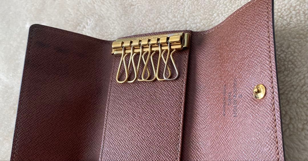 【美品】ルイヴィトン　キーケース　モノグラム　ミュルティクレ　6連