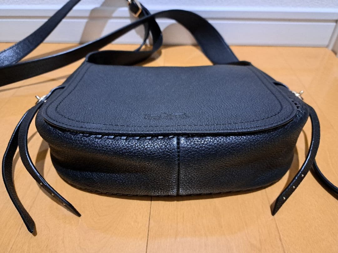 COACH ショルダーバッグ　黒レザー