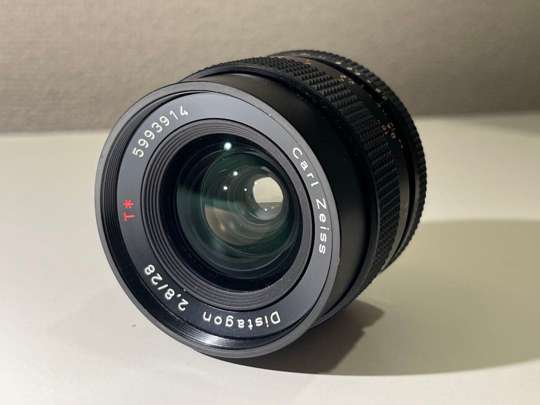 美品Carl Zeiss Distagon 2.8/28 C/Yマウント