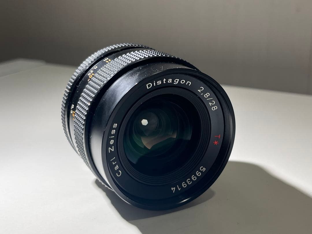 美品Carl Zeiss Distagon 2.8/28 C/Yマウント