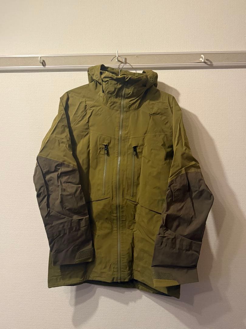 Burton [ak] HOVER GORE-TEX PRO ジャケット M