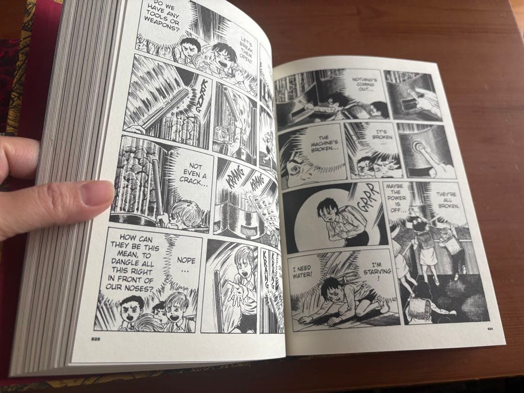 Kazuo Umezz The drifting classroom 1&3洋書