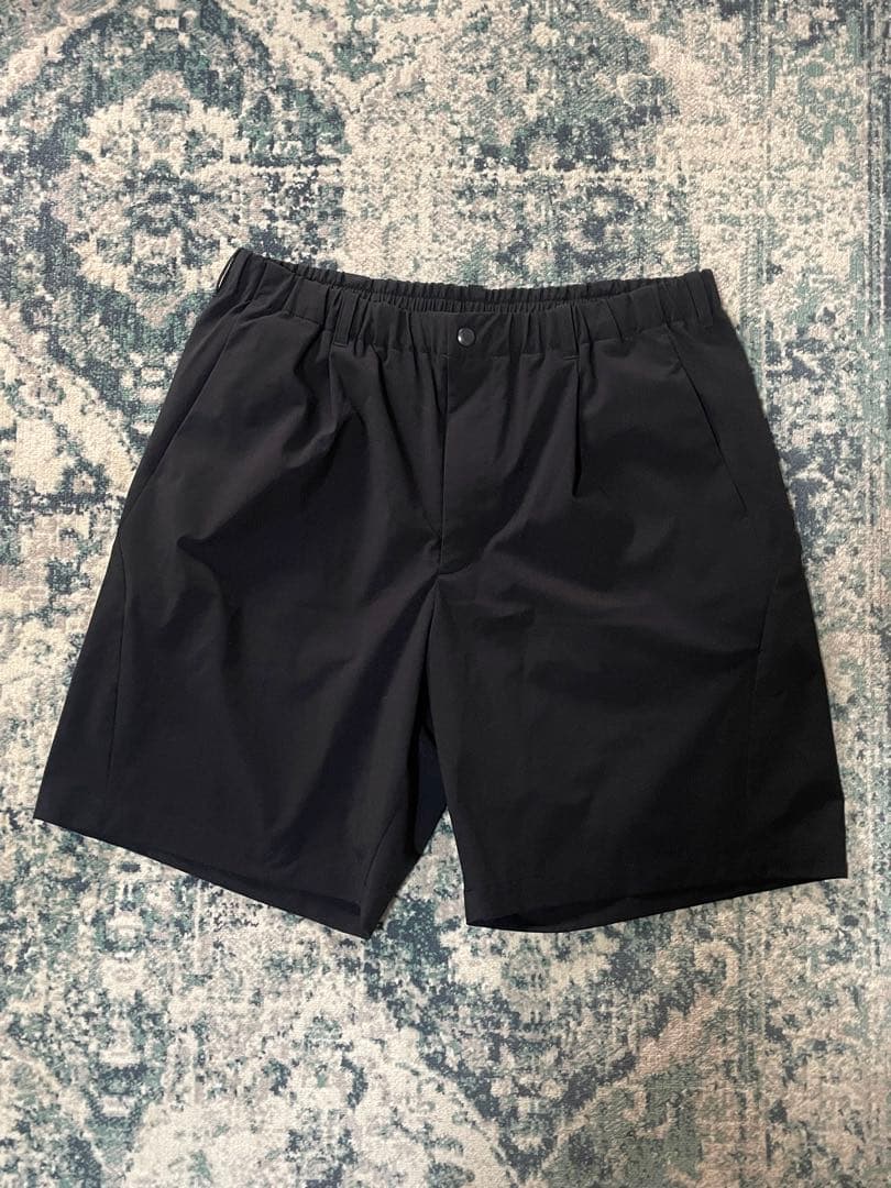 Goldwin ブラックショートパンツ サイズ4