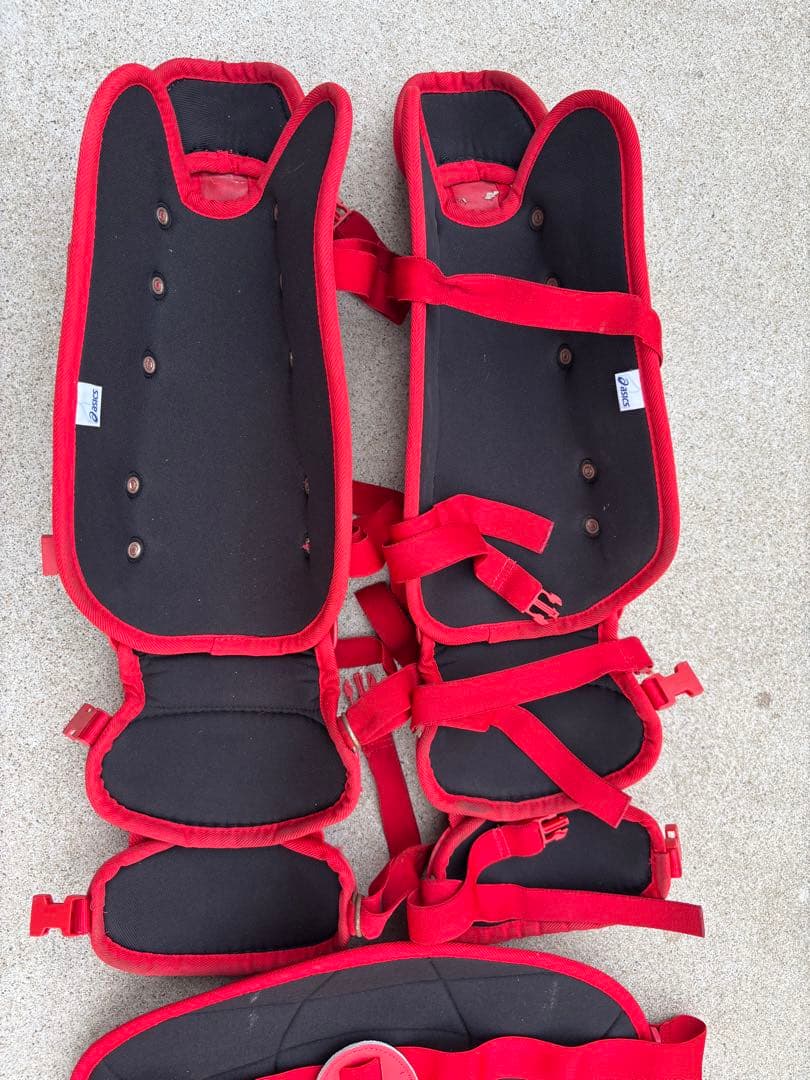 キャッチャー　防具　プロテクター