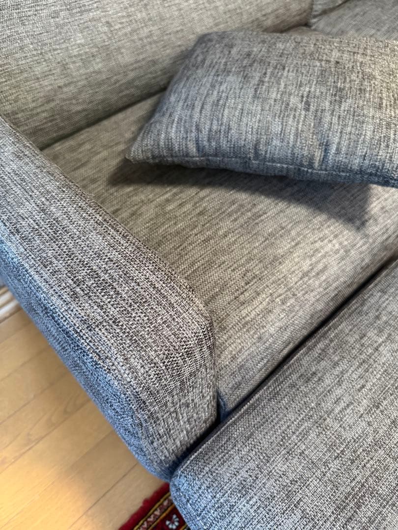 ニトリ　3人掛けソファー、オットマン