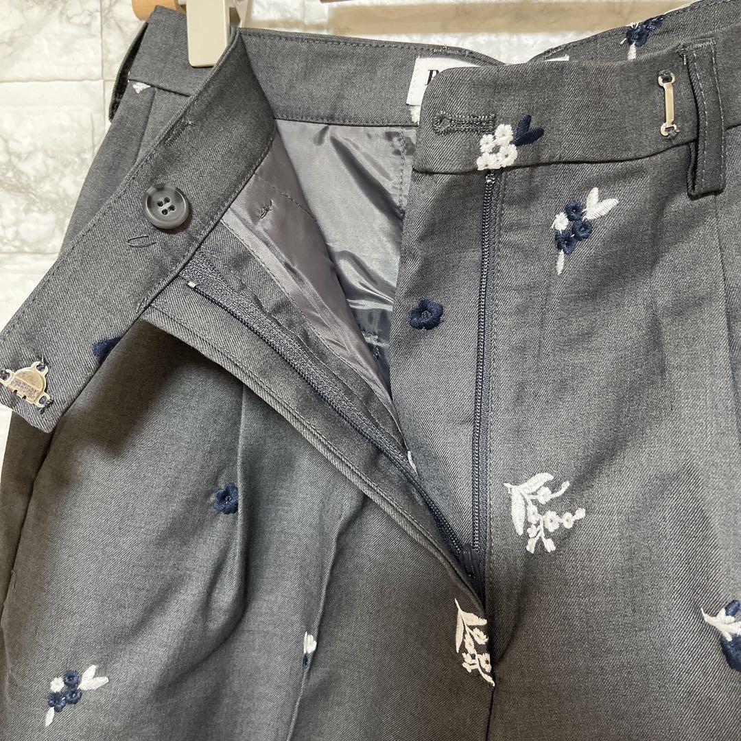 B. GARDEN SHORT PANTS ビビィ ガーデン