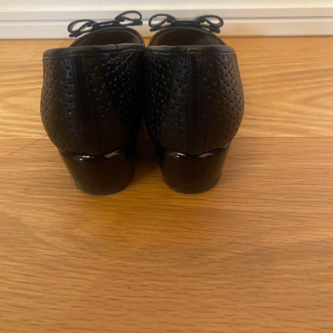 サルヴァトーレフェラガモ　リボンパンプス　ヴァラ　ブラック　6