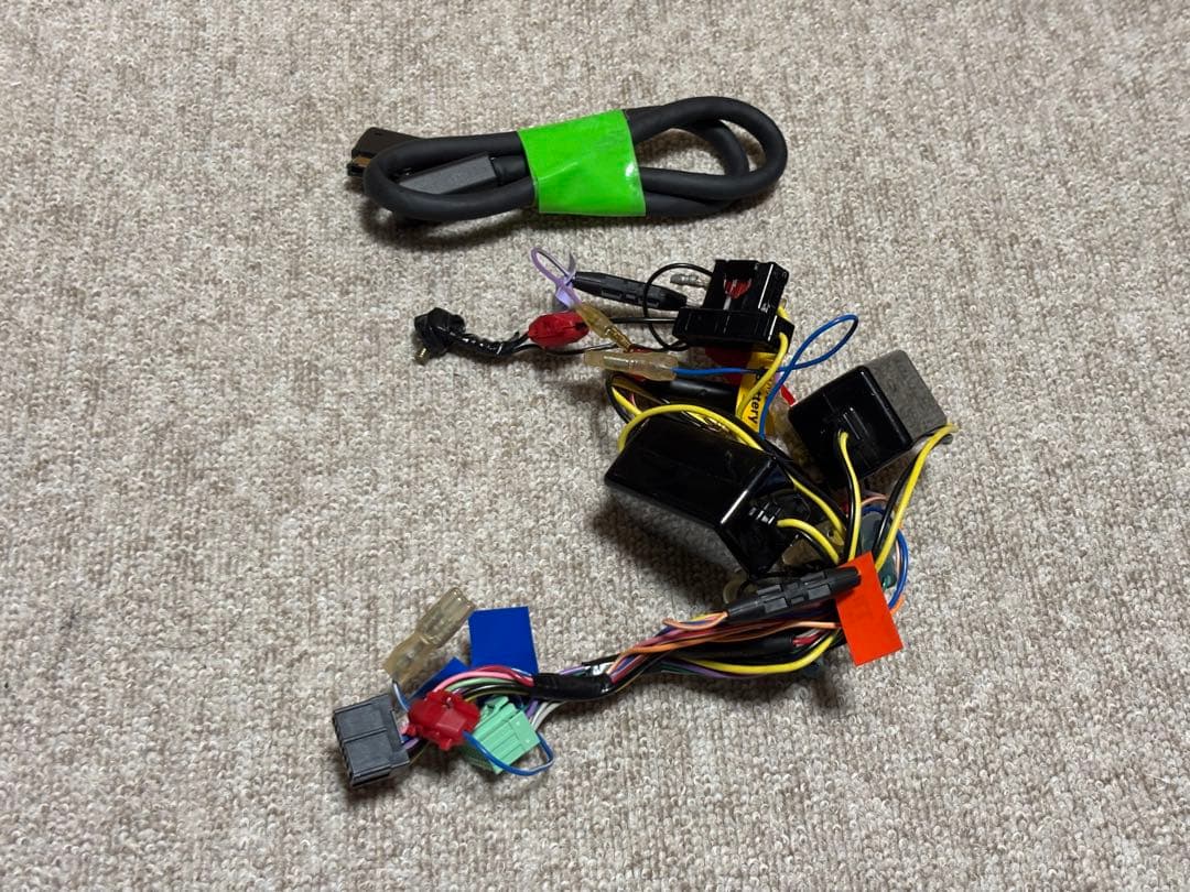 carrozzeria AVIC-VH9000 サイバーナビ　中古品