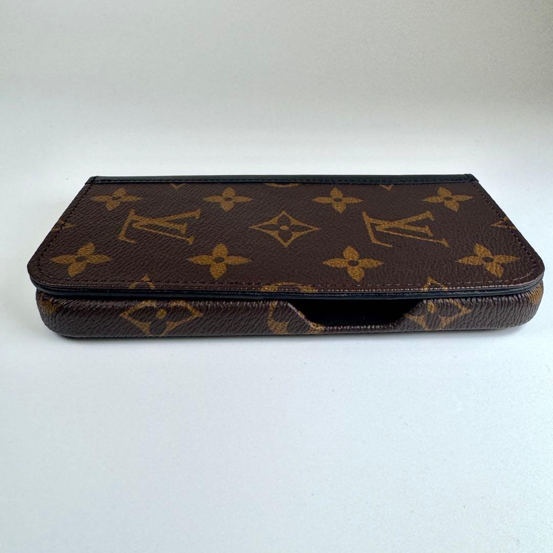 現行品❤️新品未使用　ルイヴィトン　iPHONE15PRO　ケース　フォリオ