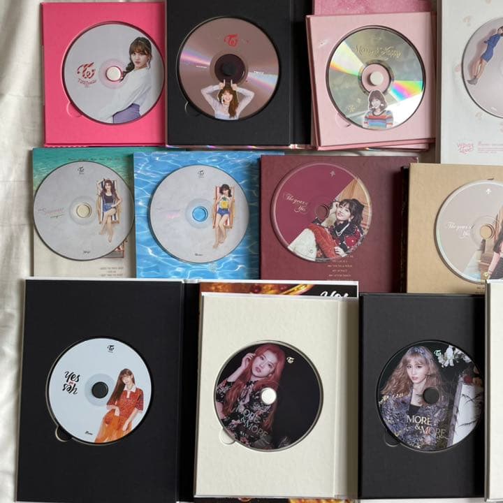 TWICE アルバムセット  モモグッズ多め バラ売り可！！