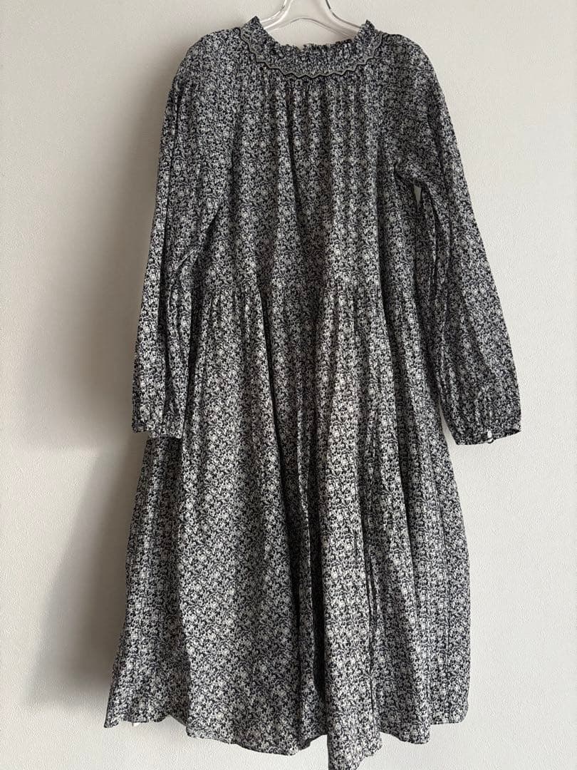 （美品）Bonpointリバティワンピース　12A ボンポワン