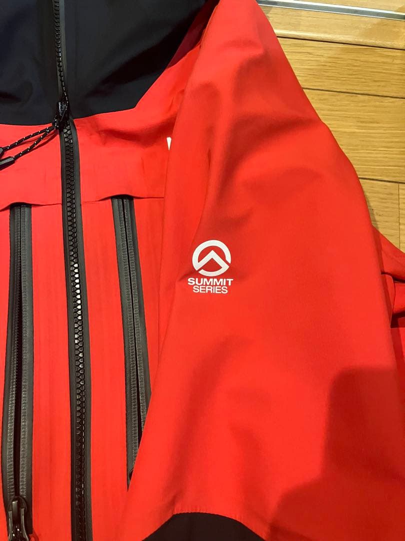 THE NORTH FACE FUTURELIGHT ジャケット