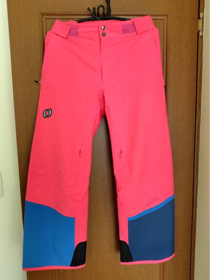 ONYONE スキーウェア 上下　Mサイズ