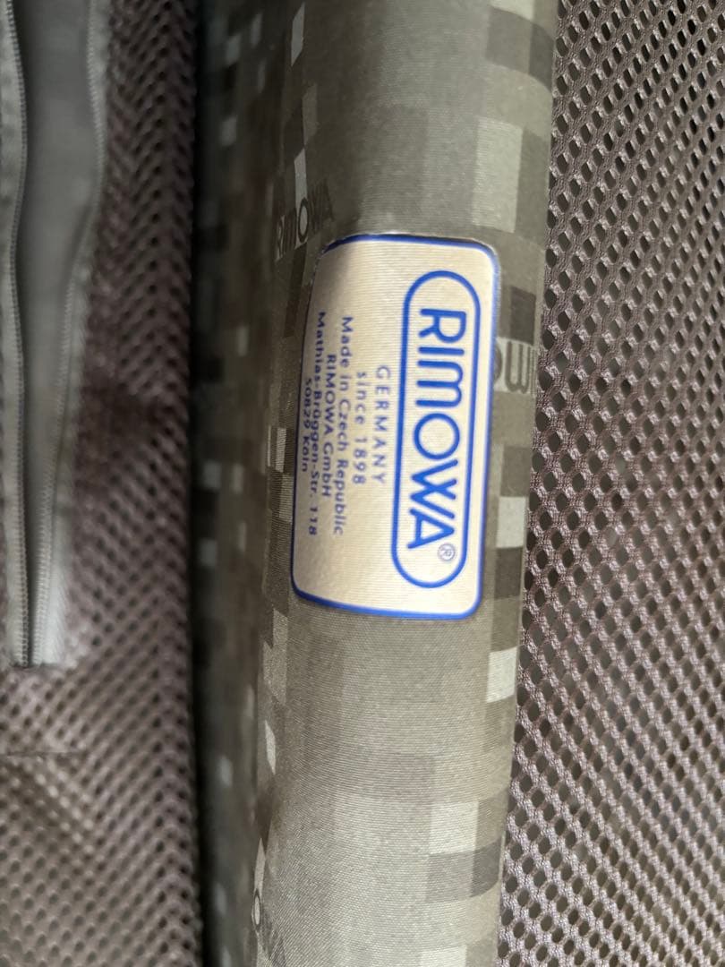 リモアキャリーケーススーツケース