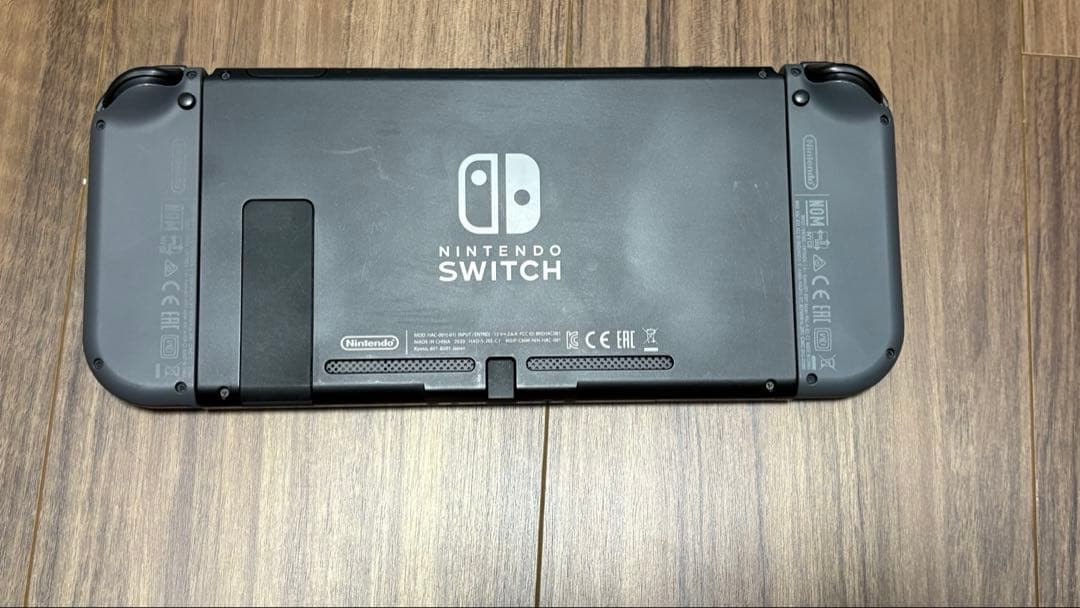 Nintendo Switch本体　グレー