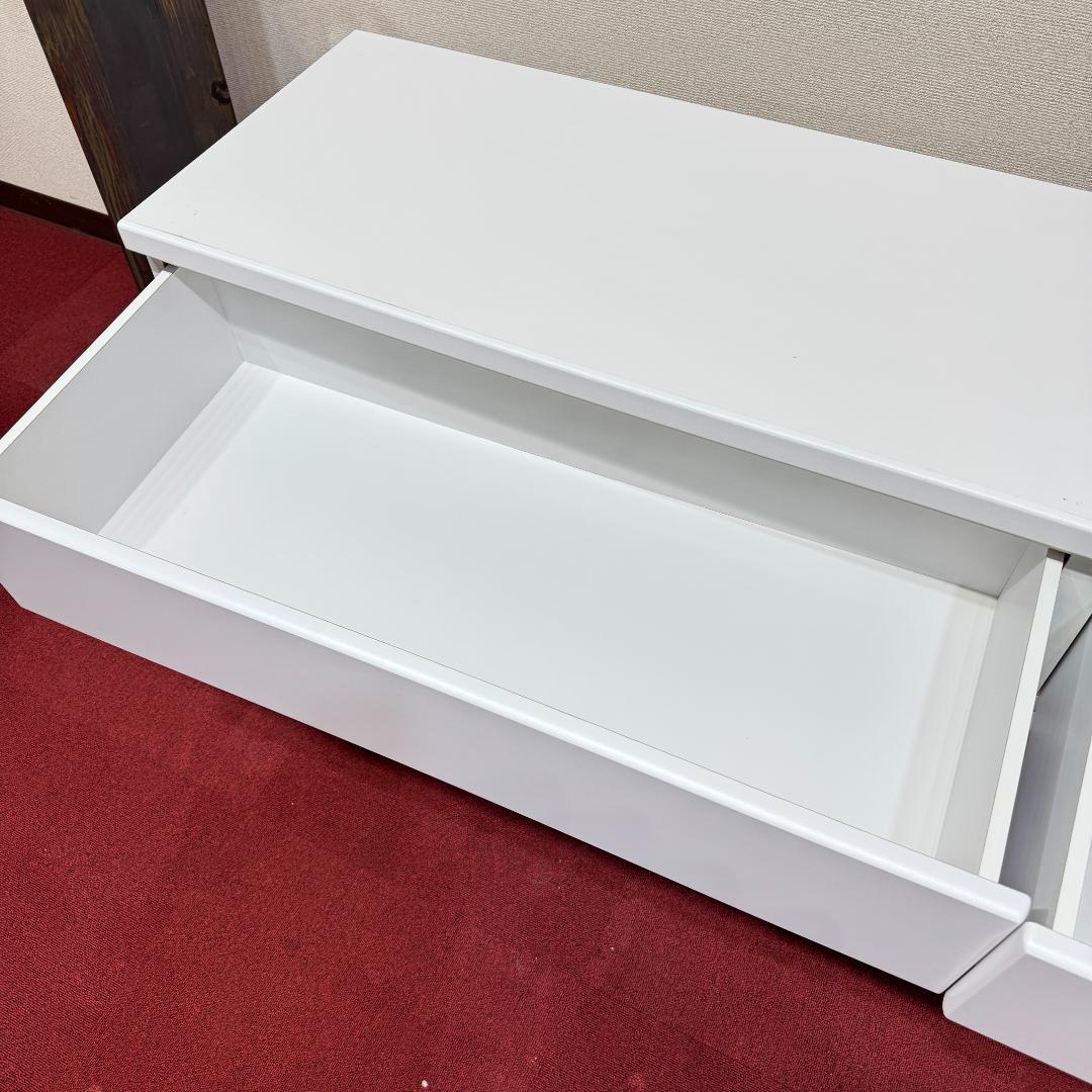 超美品　白いワイドチェスト３段　収納　タンス　幅1190ｍｍ