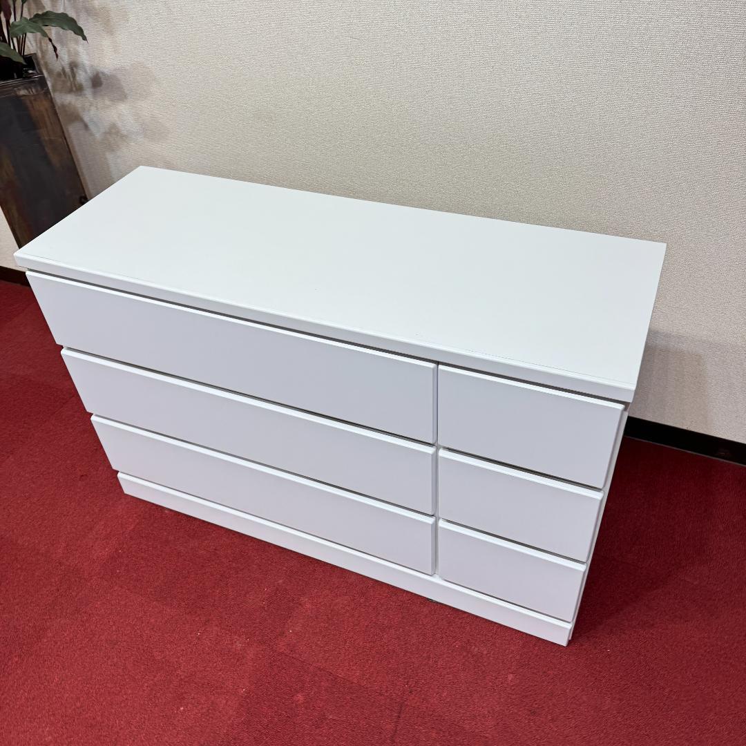 超美品　白いワイドチェスト３段　収納　タンス　幅1190ｍｍ